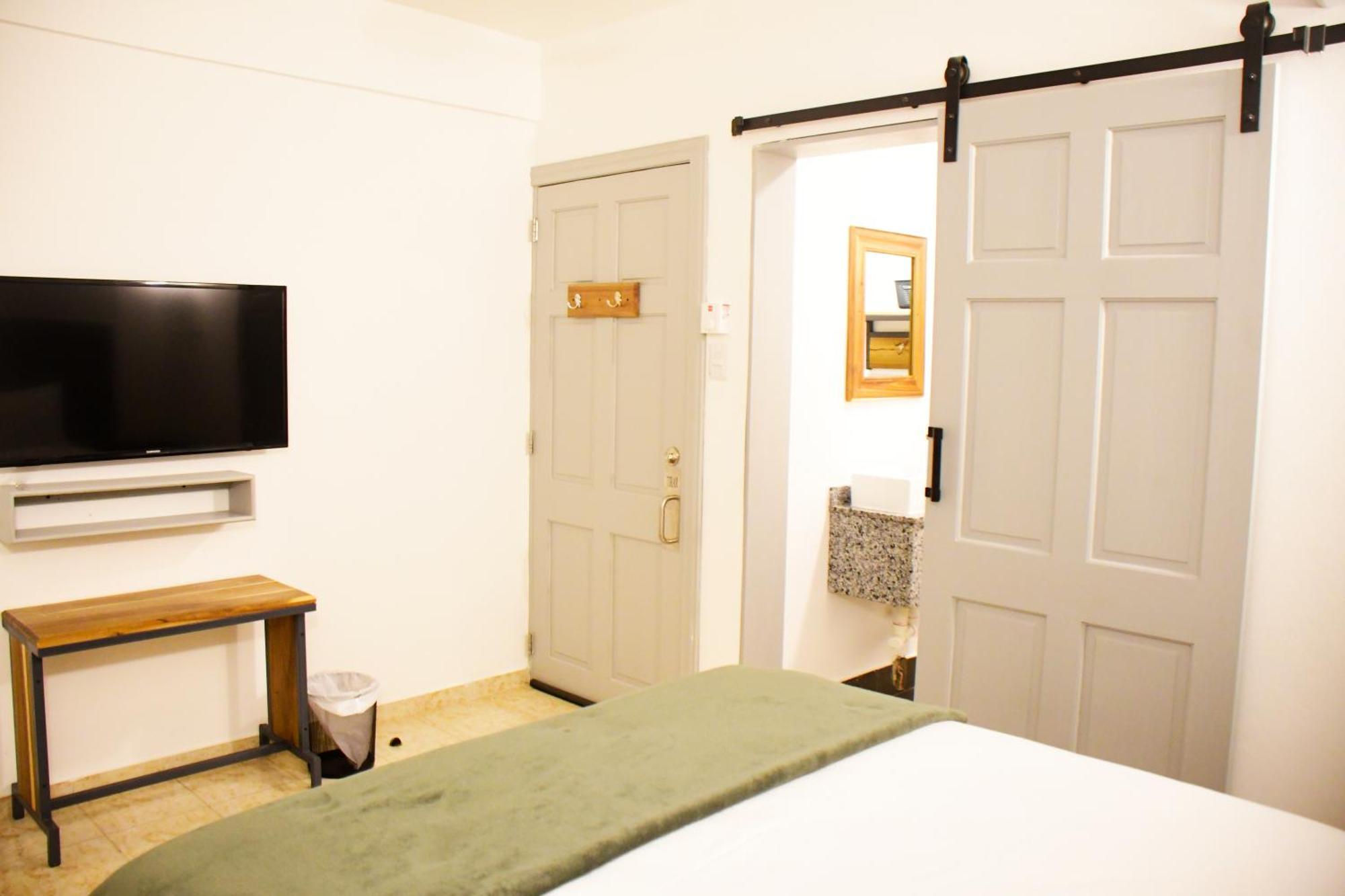 Hostal Marina Samana Экстерьер фото