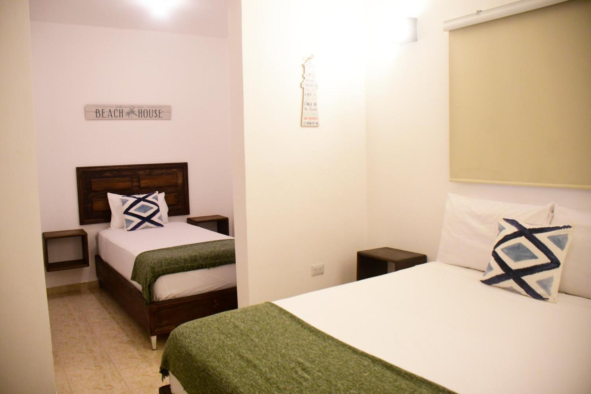 Hostal Marina Samana Экстерьер фото