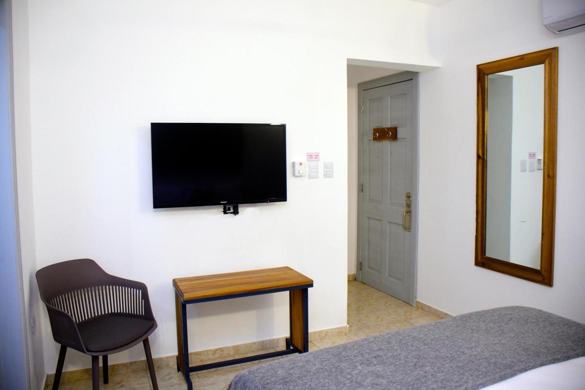 Hostal Marina Samana Экстерьер фото