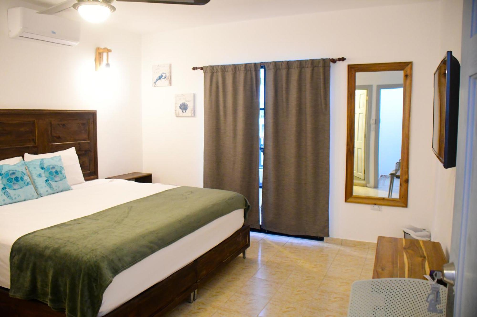 Hostal Marina Samana Экстерьер фото