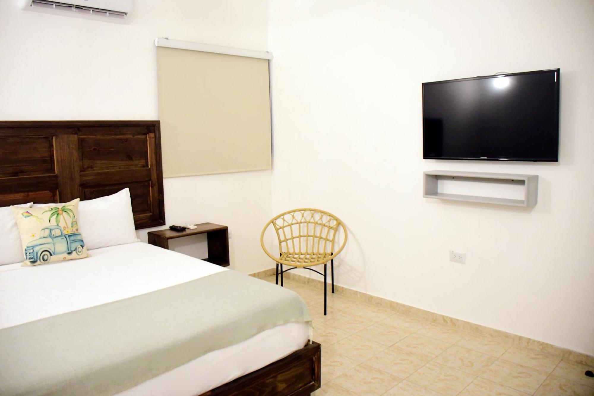 Hostal Marina Samana Экстерьер фото