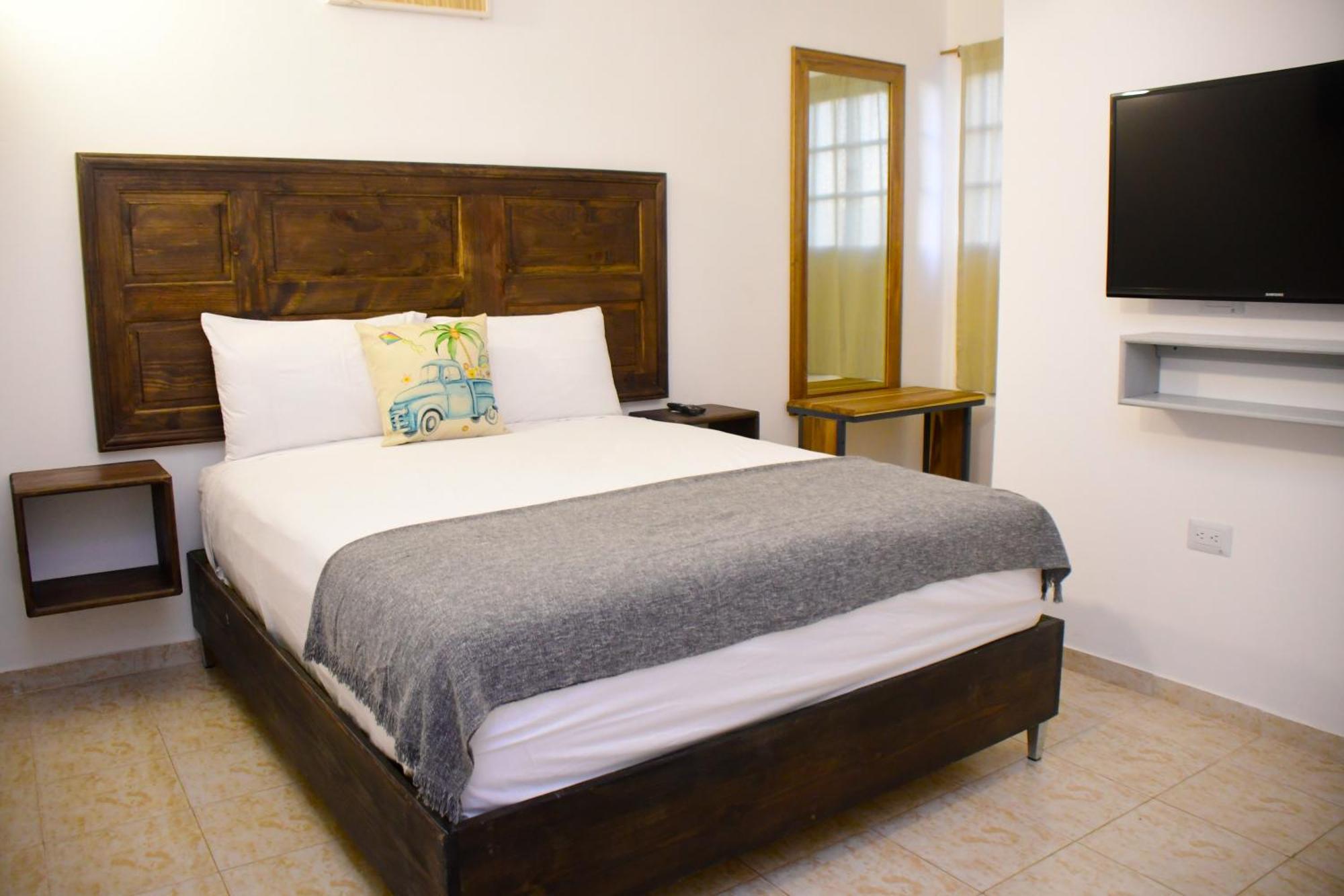 Hostal Marina Samana Экстерьер фото