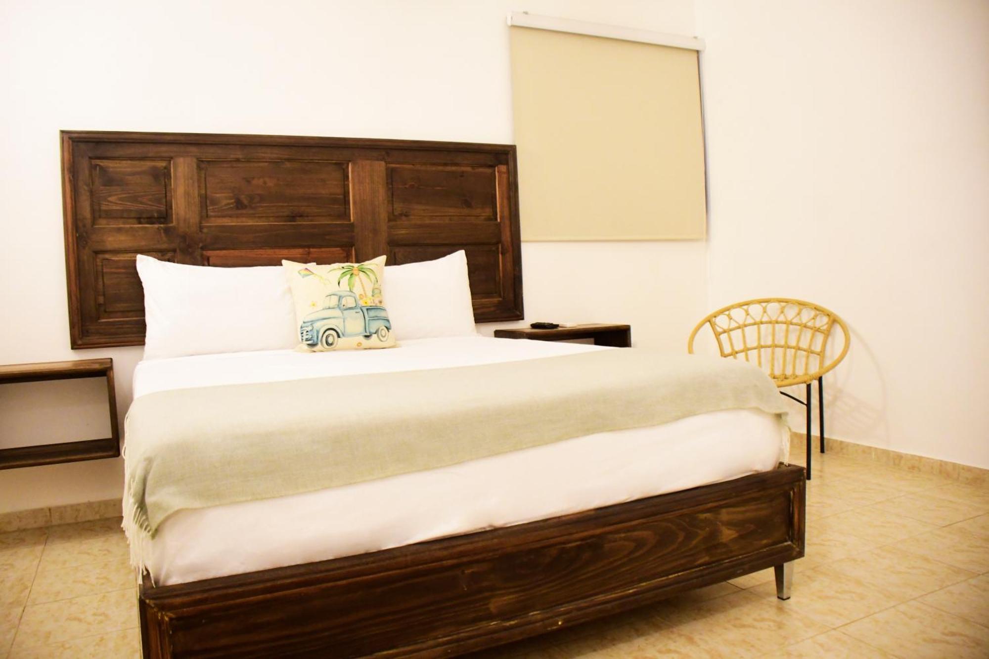 Hostal Marina Samana Экстерьер фото